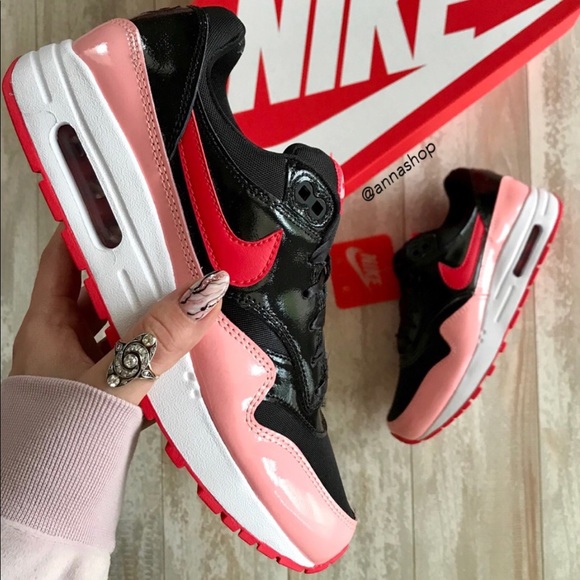 air max qs meaning